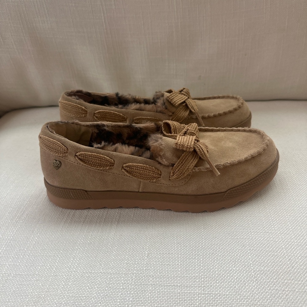 NEW Skechers BOBS Memory Foam Moccasin Slippers Faux Fur Lined Tan Women’s 8 - Picture 2 of 7